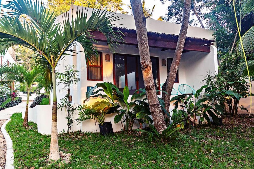 Mi Kasa Tu Kasa Bacalar By Nah Hotels Exteriör bild
